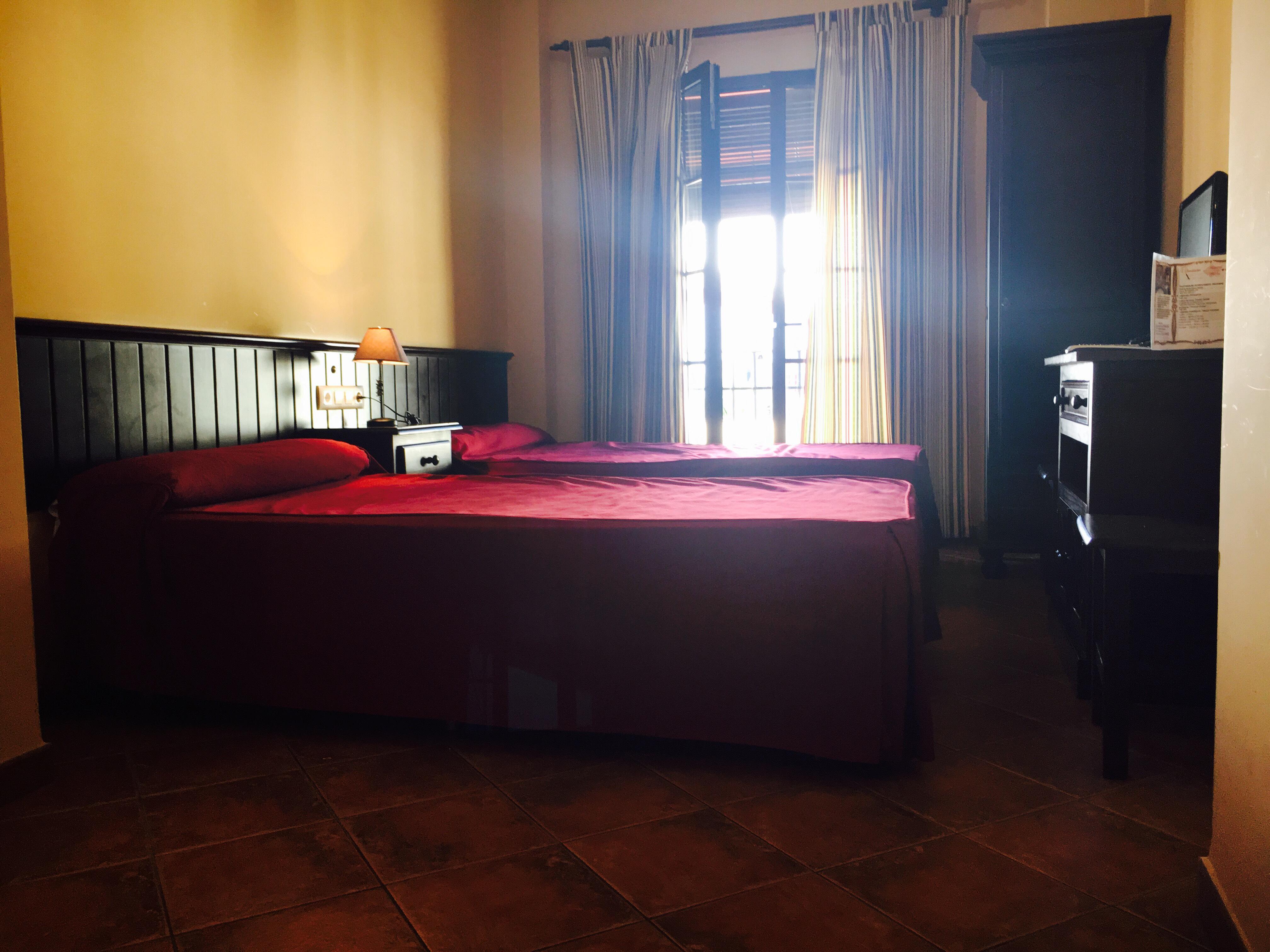 Hostal Pechi Huevar Del Aljarafe Ngoại thất bức ảnh