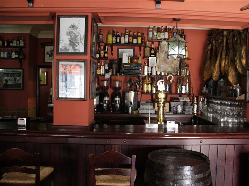 Hostal Pechi Huevar Del Aljarafe Ngoại thất bức ảnh