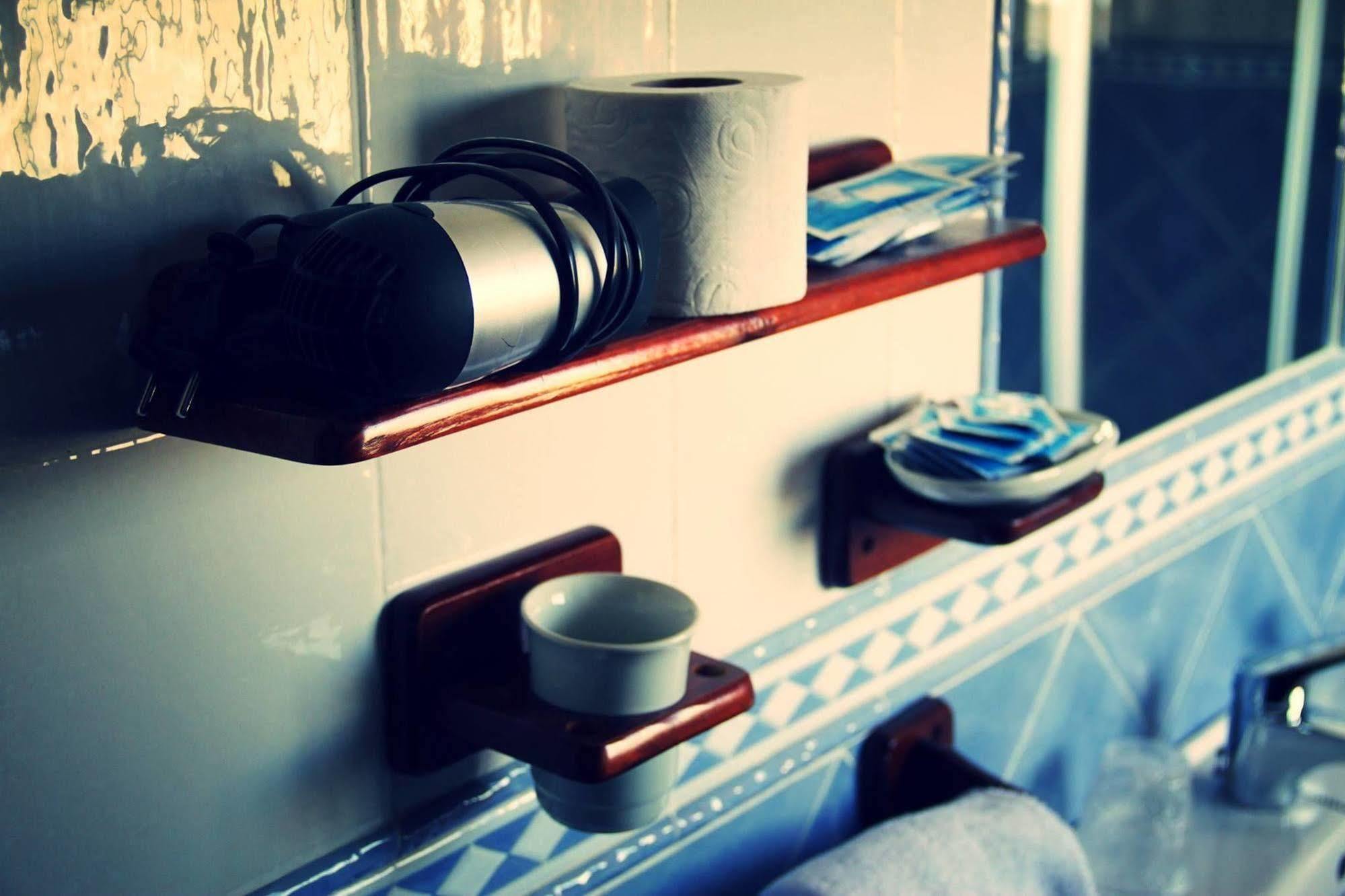 Hostal Pechi Huevar Del Aljarafe Ngoại thất bức ảnh